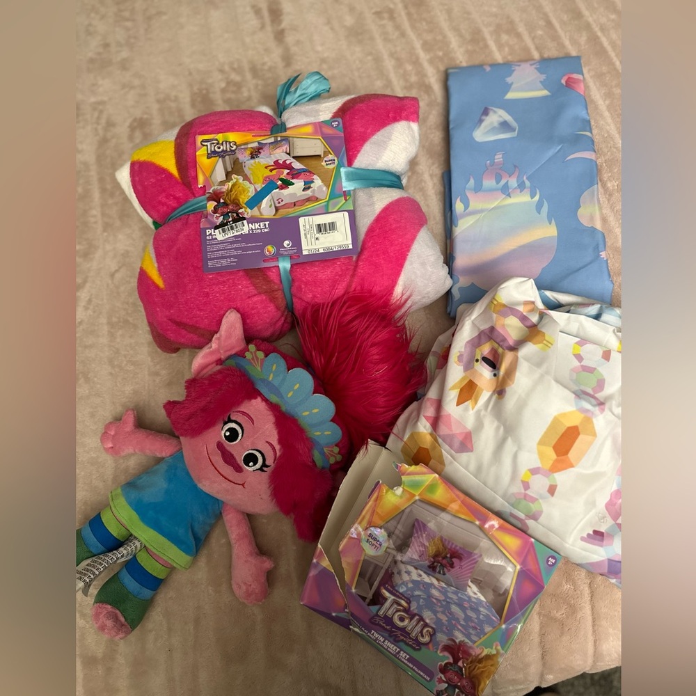 Trolls bedding BUNDLE SET. Blanket, plush doll, TWIN 1-fitted sheet, 1-bed sheet
